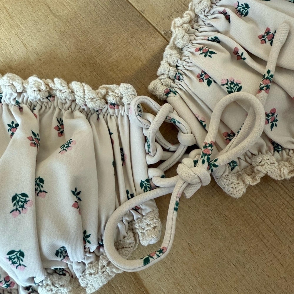 Floral Ruched Bikini Set - Picture 5 of 6